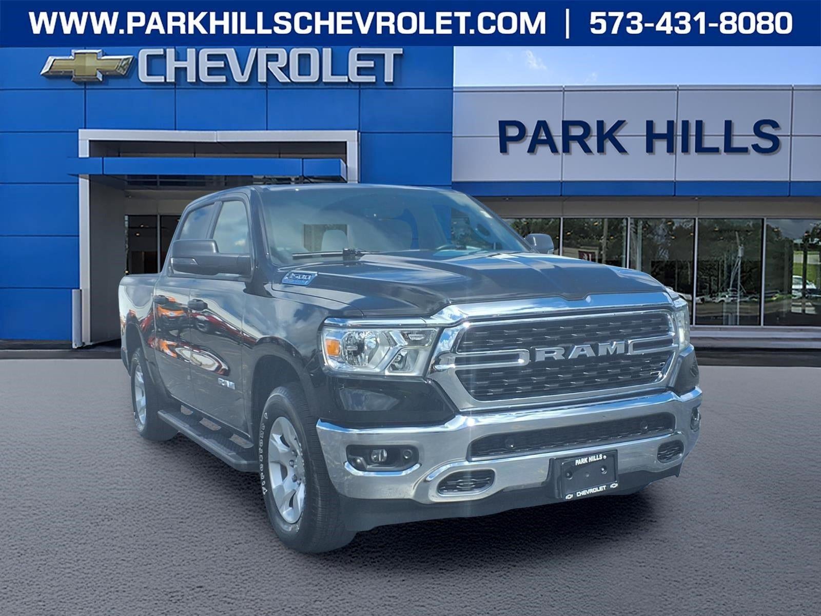2024 RAM 1500 Big Horn/Lone Star 4x4 Crew Cab 5'7's photo