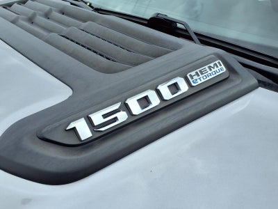 2021 RAM 1500 Laramie Crew Cab 4x4 5'7" Box