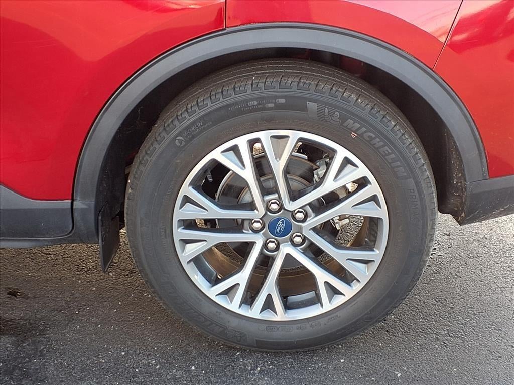 2020 Ford Escape SEL