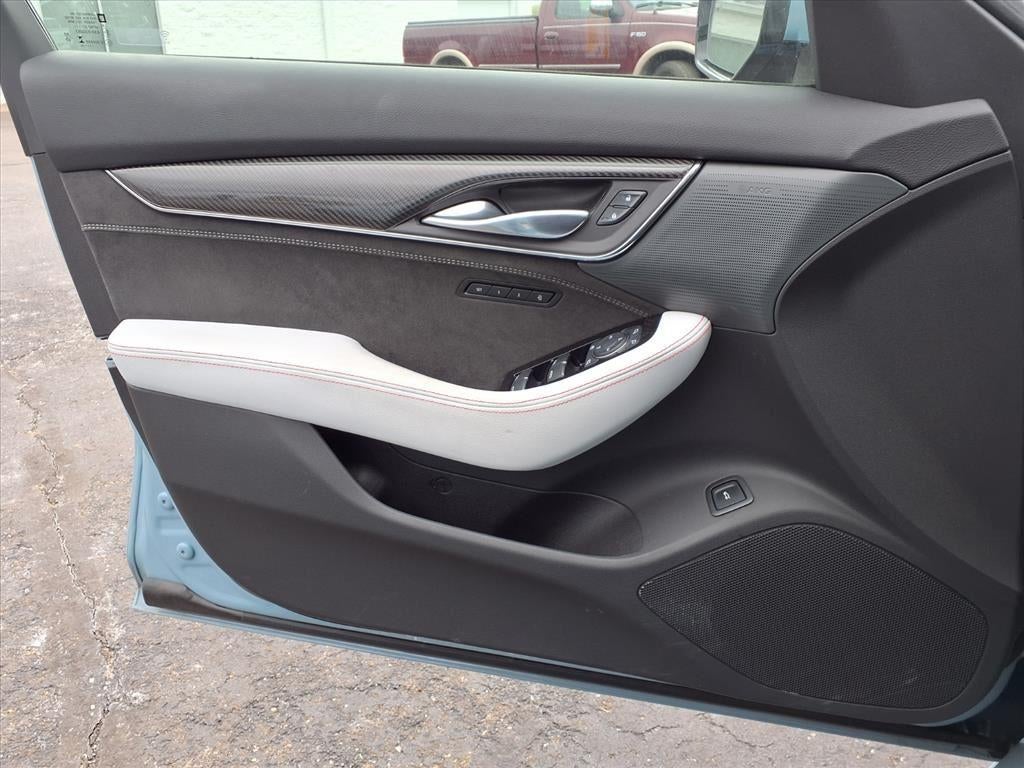 2025 Cadillac CT5-V V-Series Blackwing