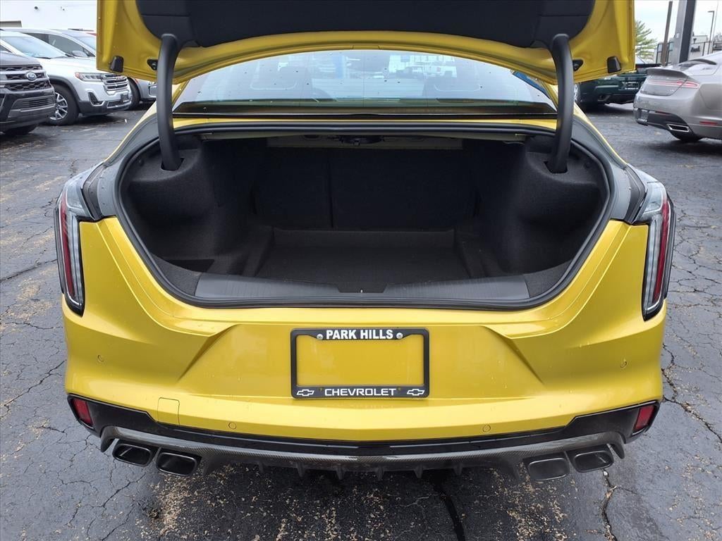 2025 Cadillac CT4-V V-Series Blackwing