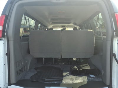 2025 Chevrolet Express Passenger 3500 1LT