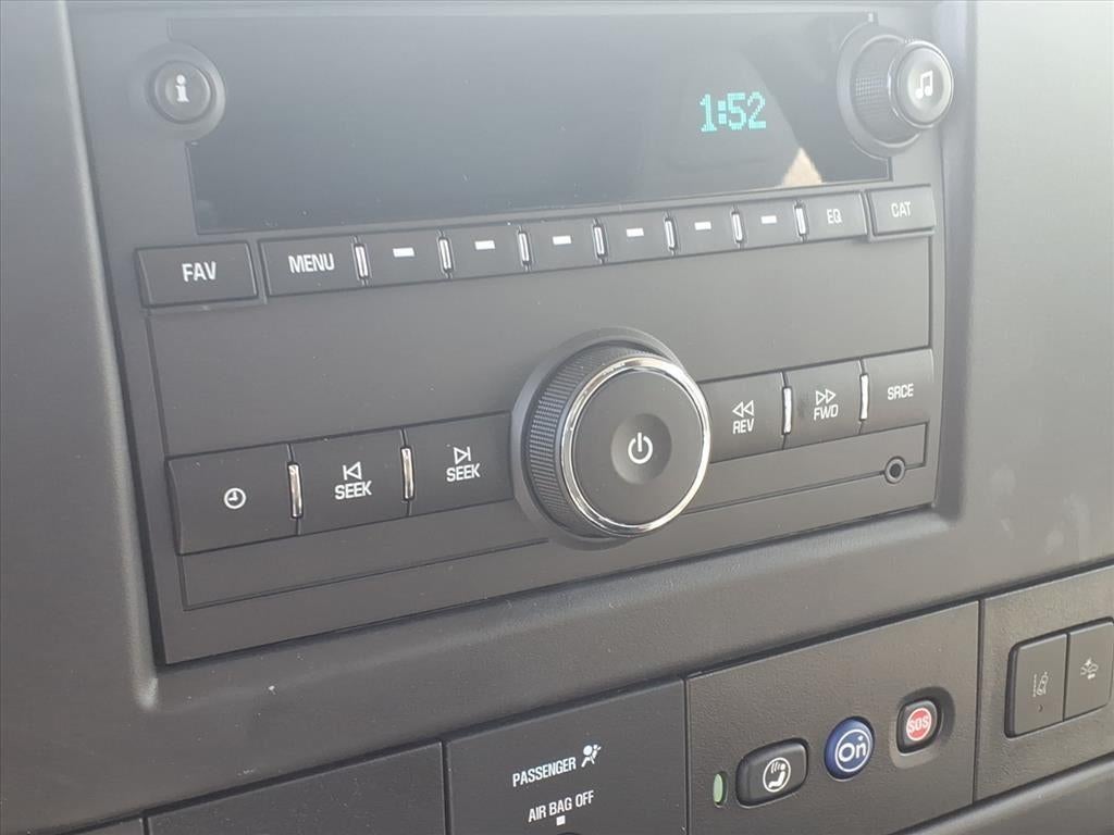 2025 Chevrolet Express Passenger 3500 1LT