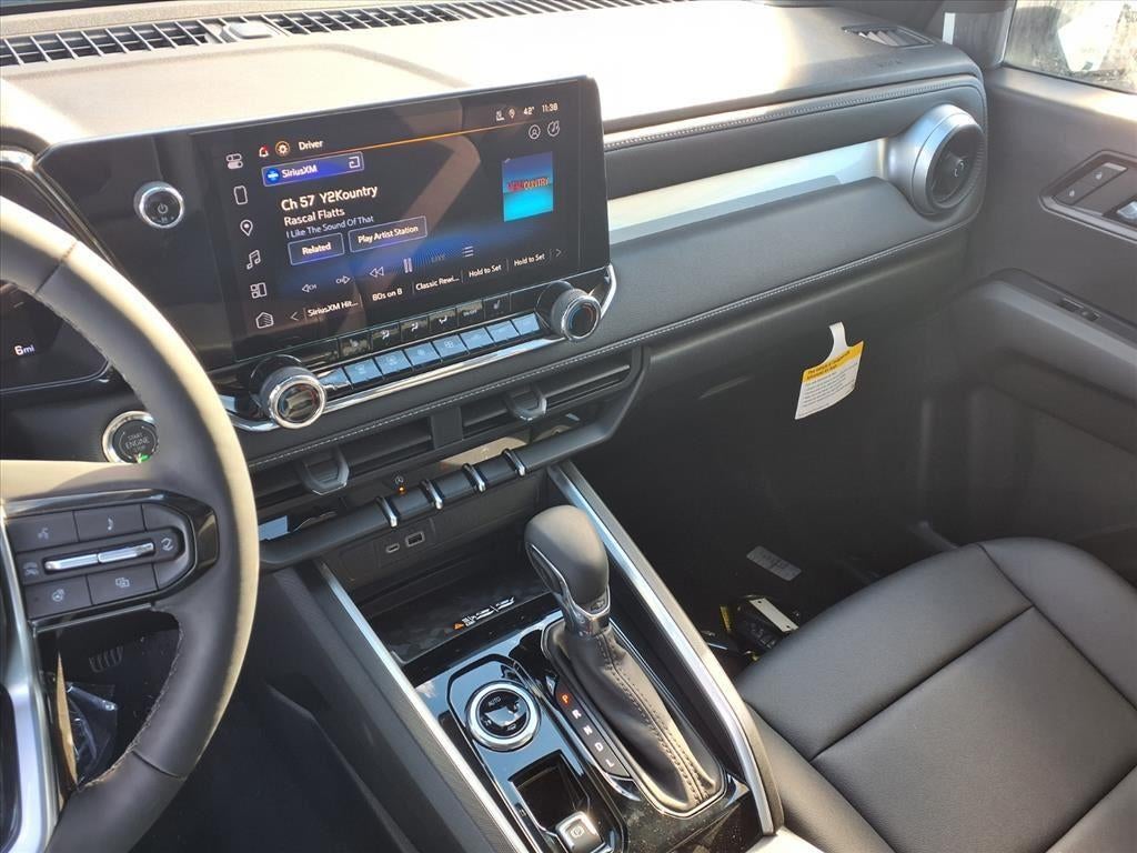 2025 Chevrolet Colorado WT/LT