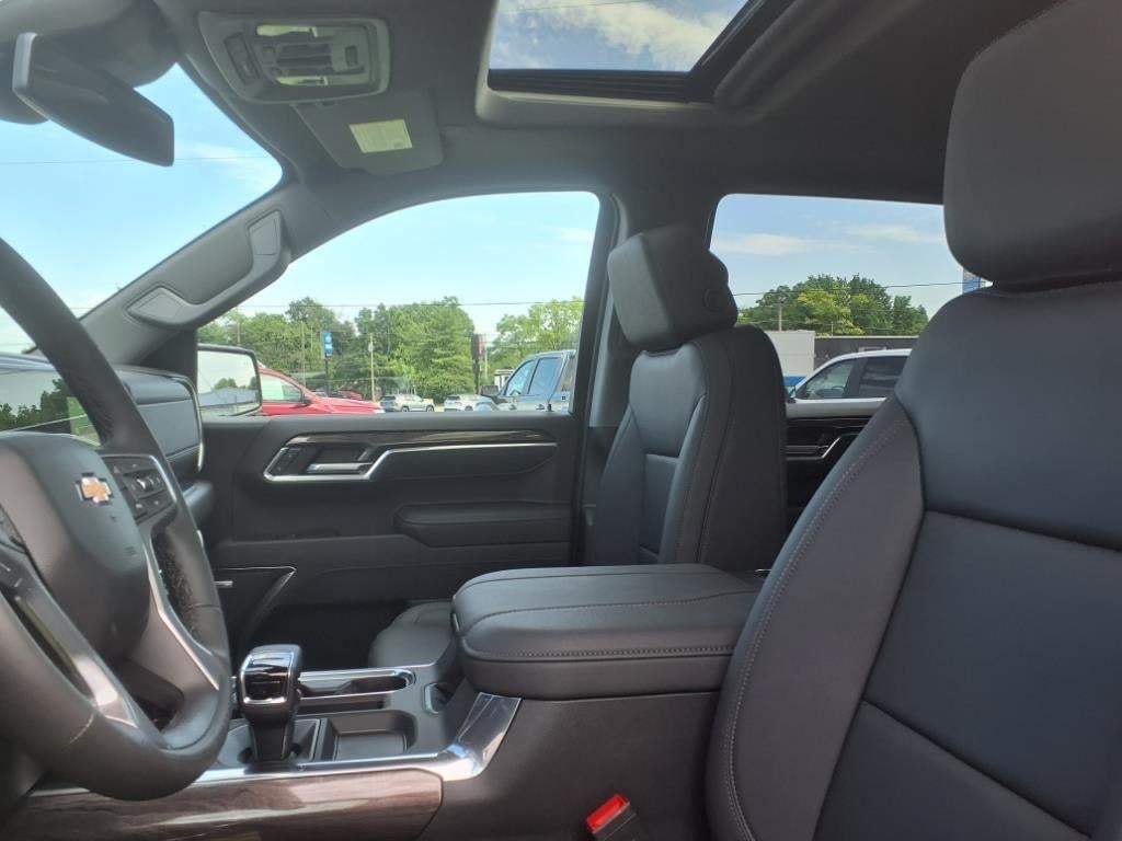 2025 Chevrolet Silverado 1500 LTZ