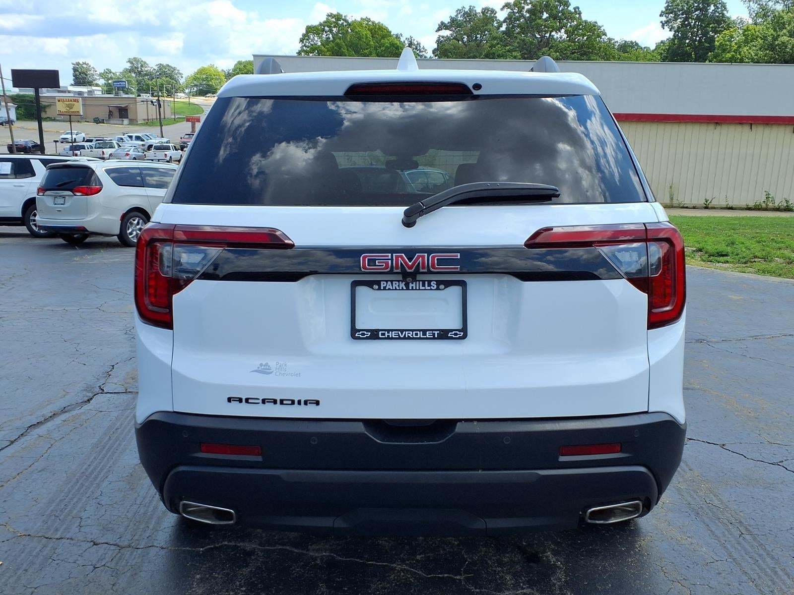 2022 GMC Acadia SLE