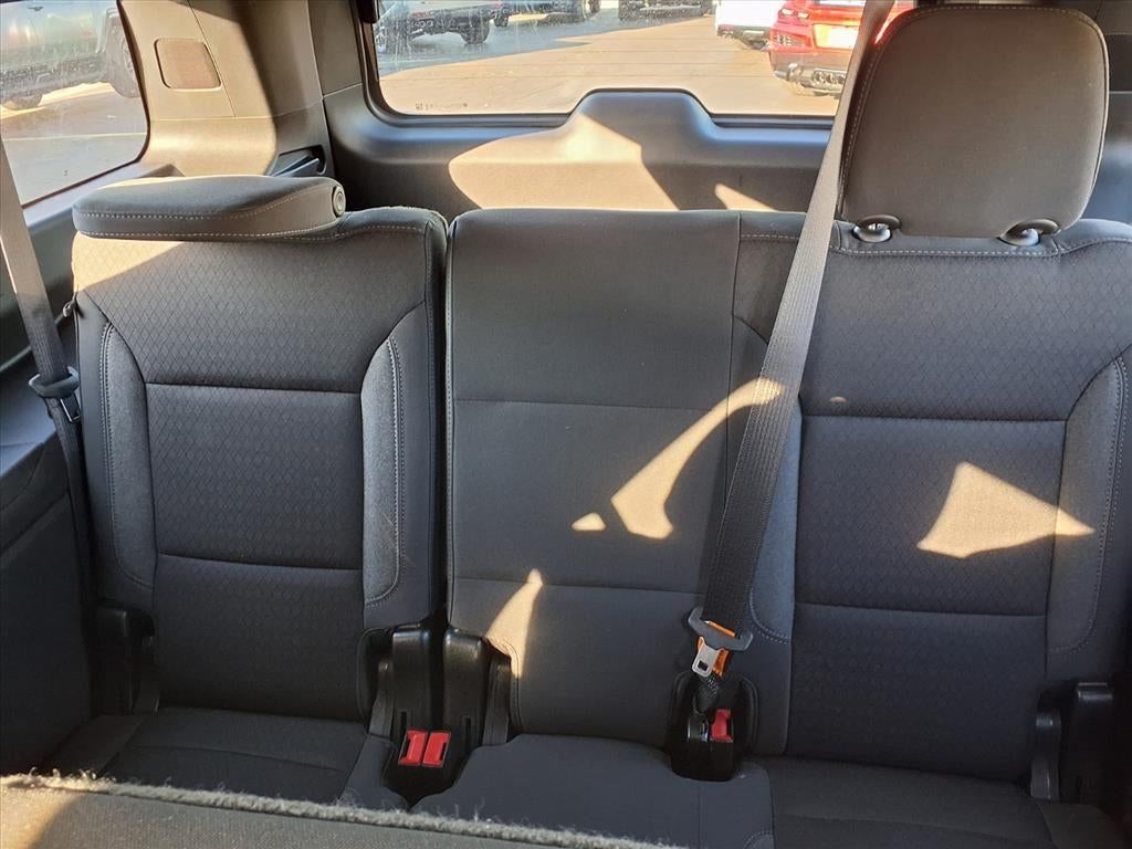 2023 Chevrolet Suburban LS