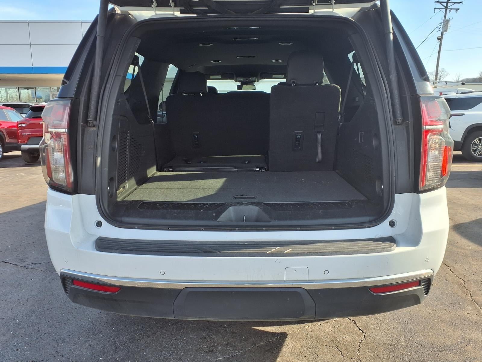 2023 Chevrolet Suburban LT