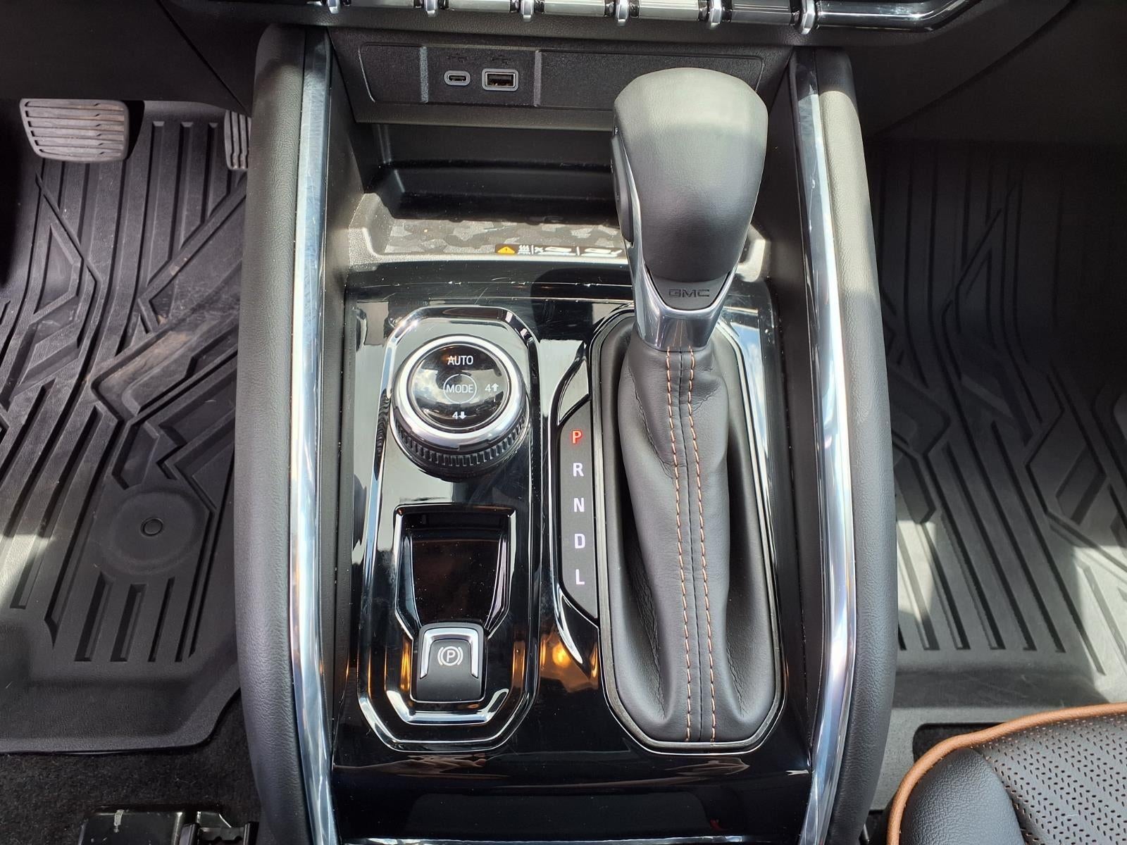 2025 GMC Canyon AT4