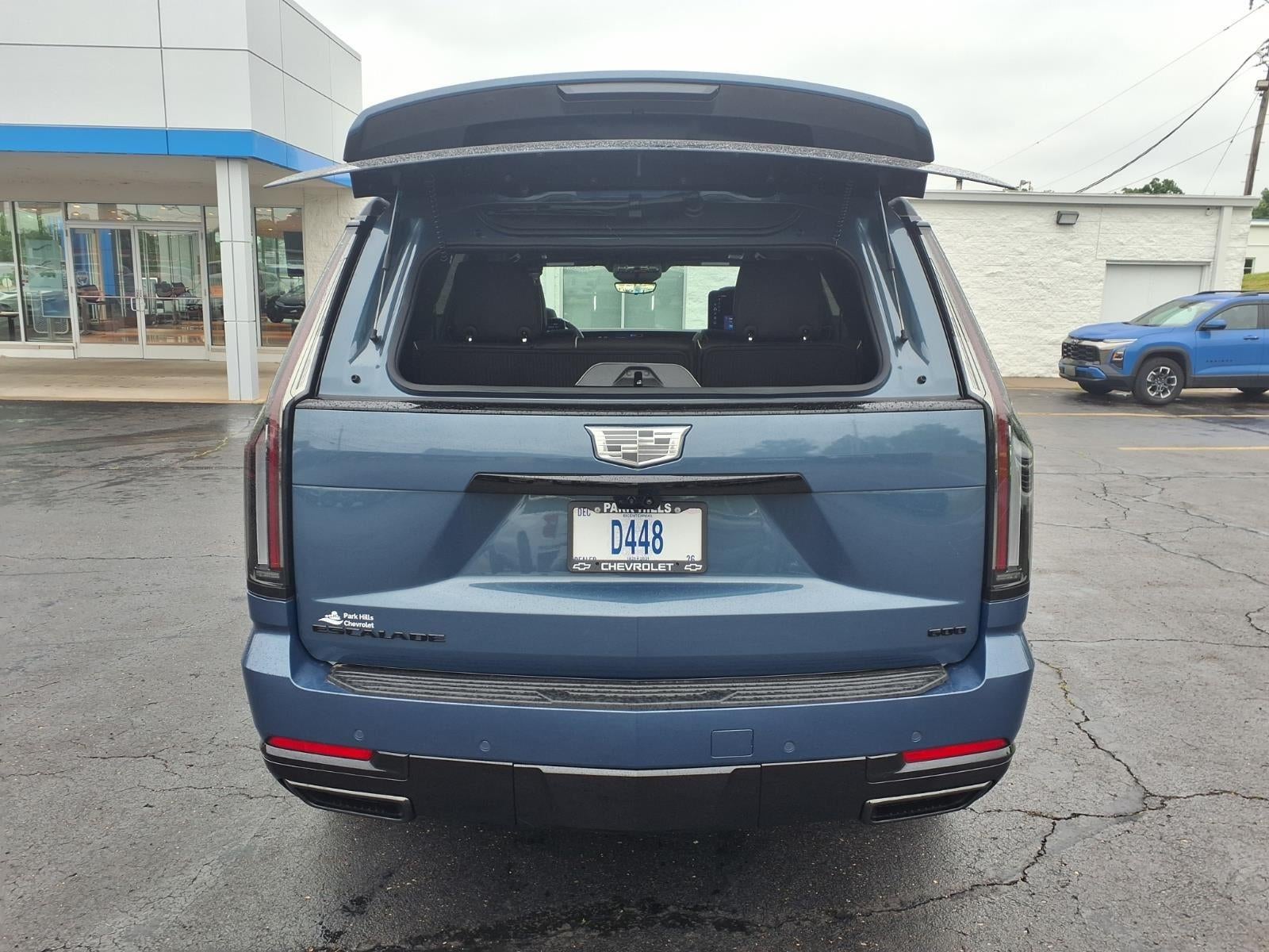 2025 Cadillac Escalade Sport Platinum