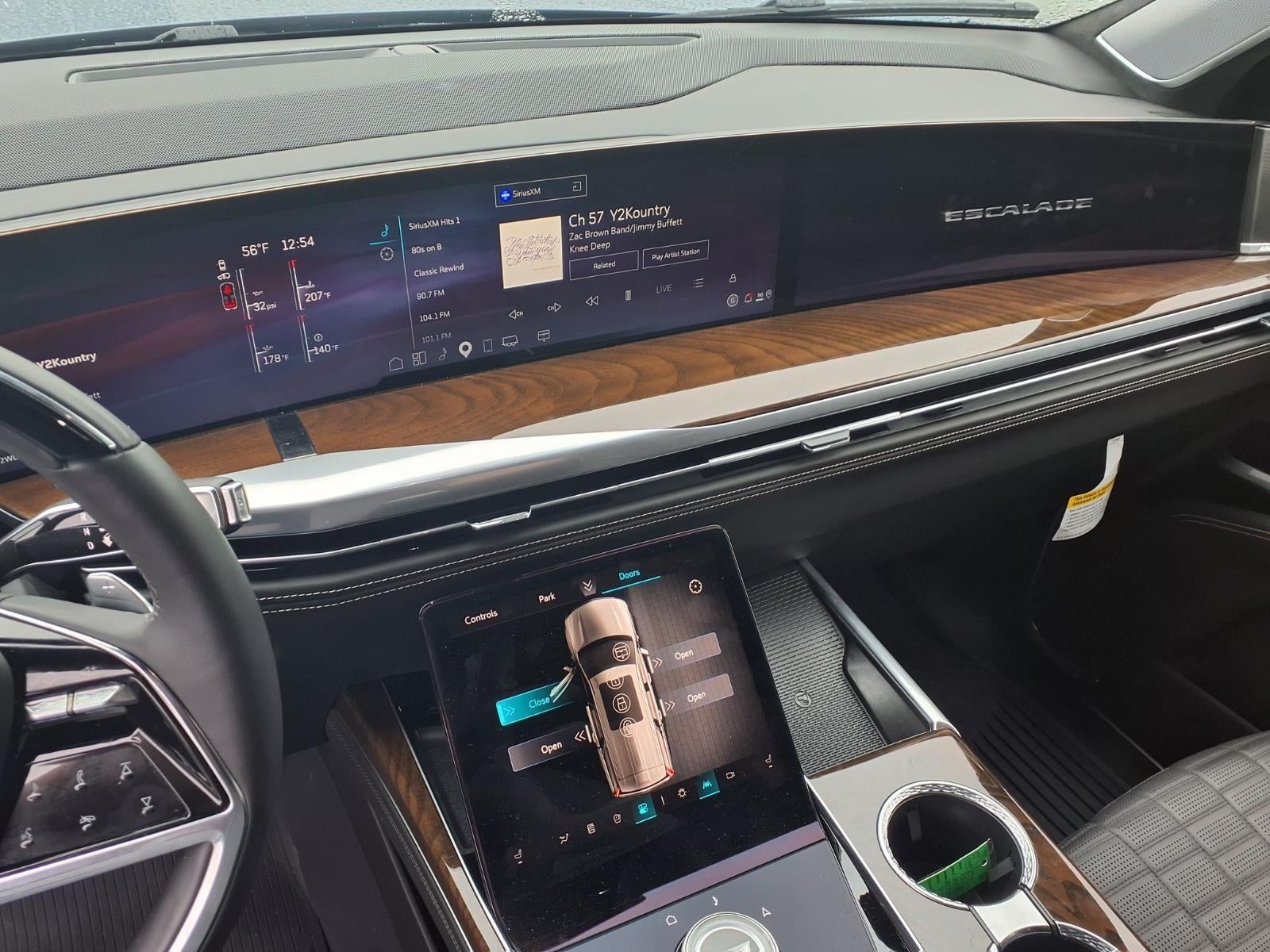 2025 Cadillac Escalade Sport Platinum