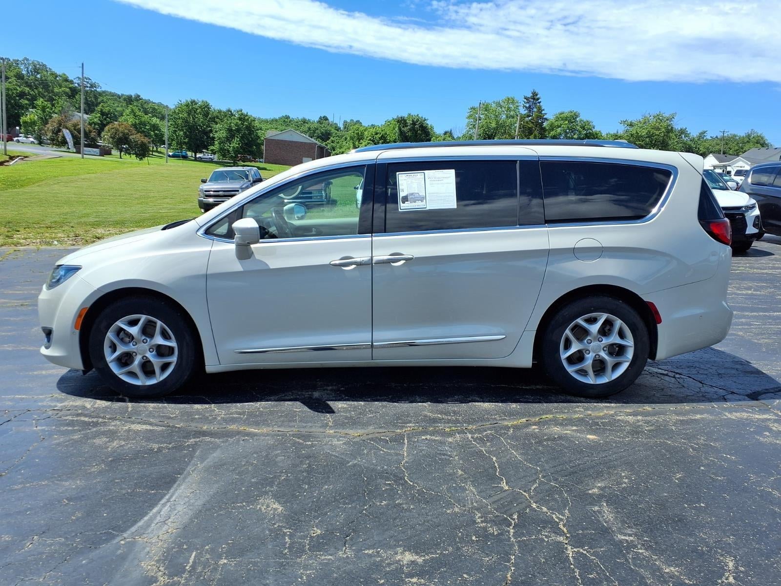 2020 Chrysler Pacifica Touring L Plus