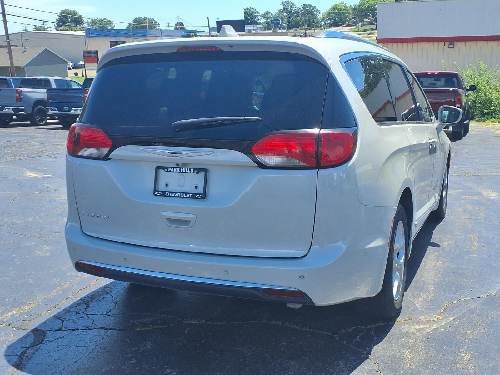 2020 Chrysler Pacifica Touring L Plus