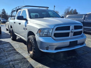 2017 RAM 1500 Express Crew Cab 4x4 5'7" Box