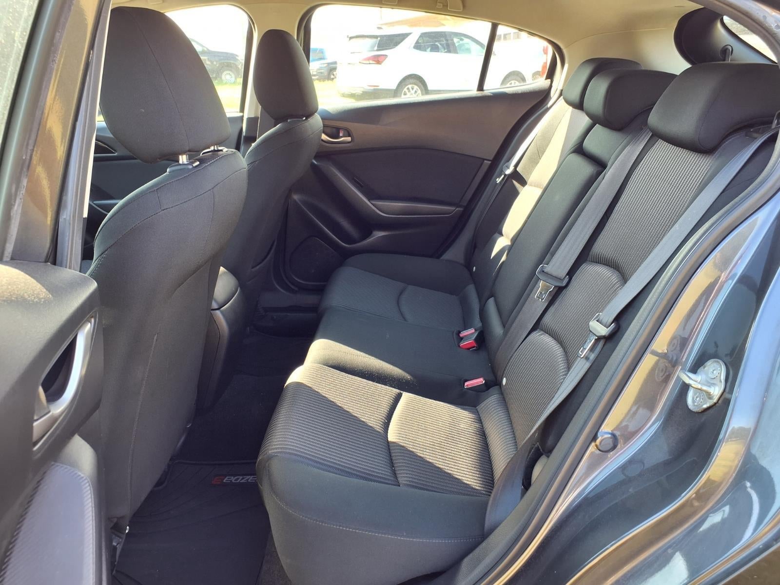 2016 Mazda Mazda3 Hatchback i Touring