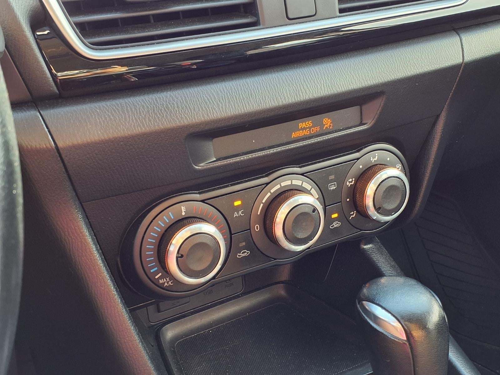 2016 Mazda Mazda3 Hatchback i Touring
