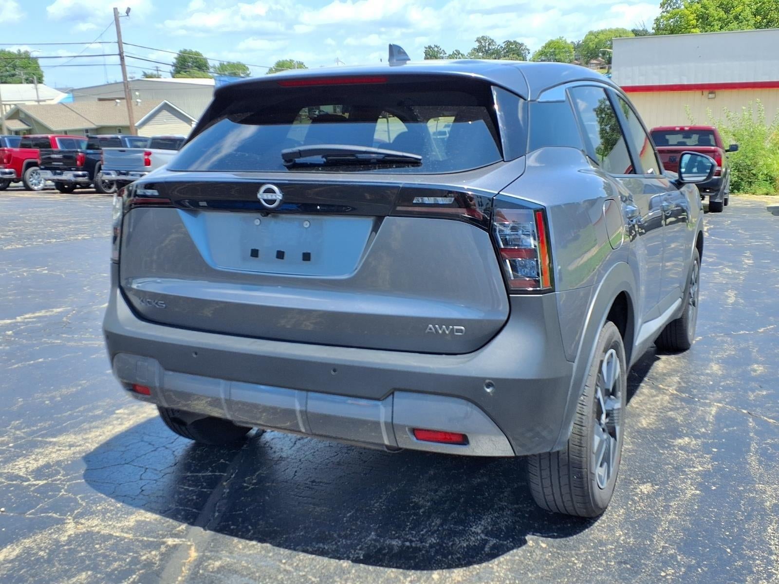 2025 Nissan Kicks SV