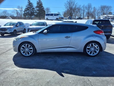 2012 Hyundai Veloster Base w/Black